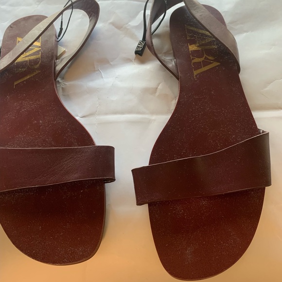 Zara Burgundy Sandals - Picture 8 of 11
